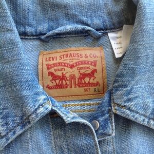 Levi's Medium Wash Vest